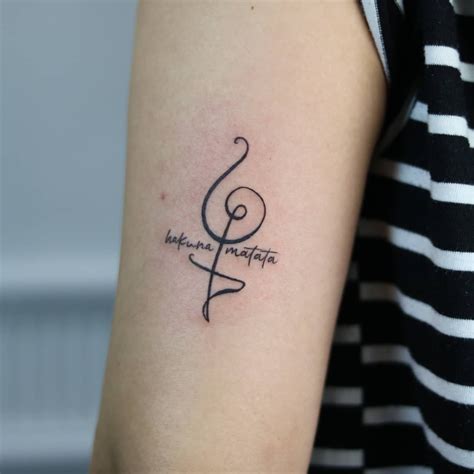 hakuna matata tattoo symbol|15 Best Hakuna Matata Tattoo Ideas With Their。